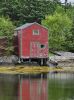 PICTURES/Lunenburg and Peggys Cove/t_Ludenburg - Red BLdg1.jpg